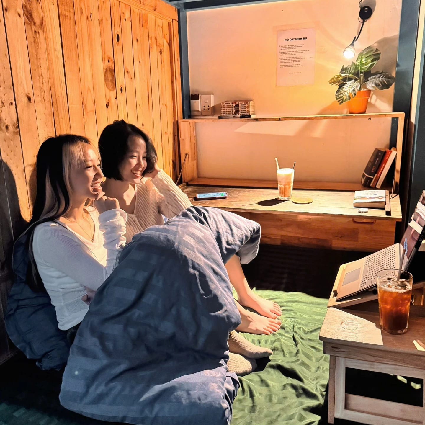 cà phê giường nằm